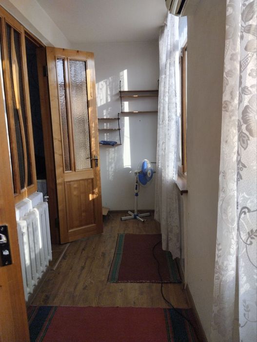 2 хоналик 3 каватда жойлашган квартира оилага ижарага берилади. 5 микр