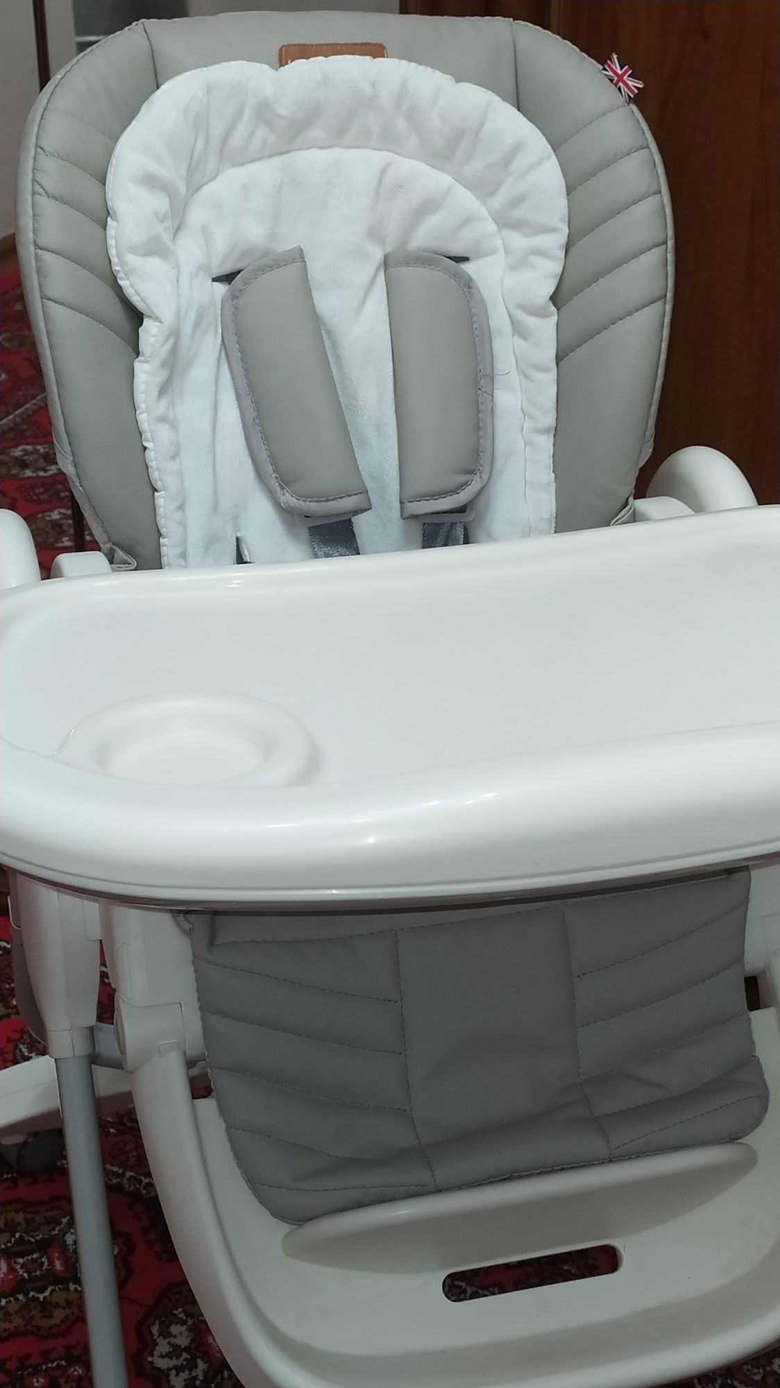 Стульчик для кормления. Состояние отличное. Karmababy