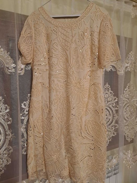 Vand rochie de ocazie