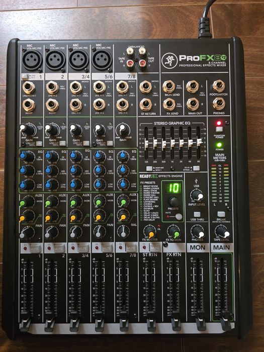 Mixer Makie ProFx8 v2