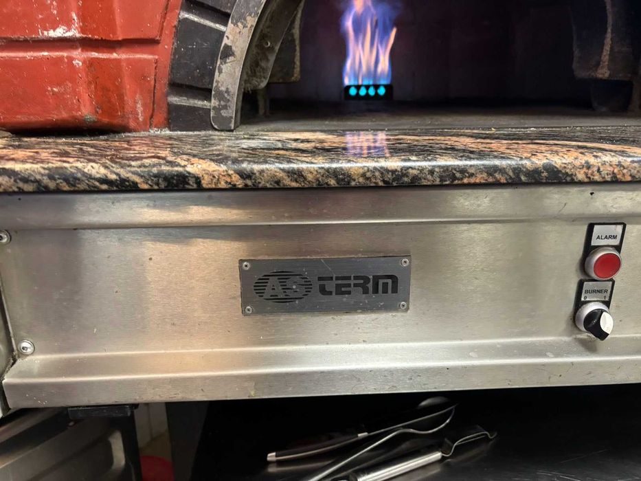 Газова пицарка / пещ за пица – професионална