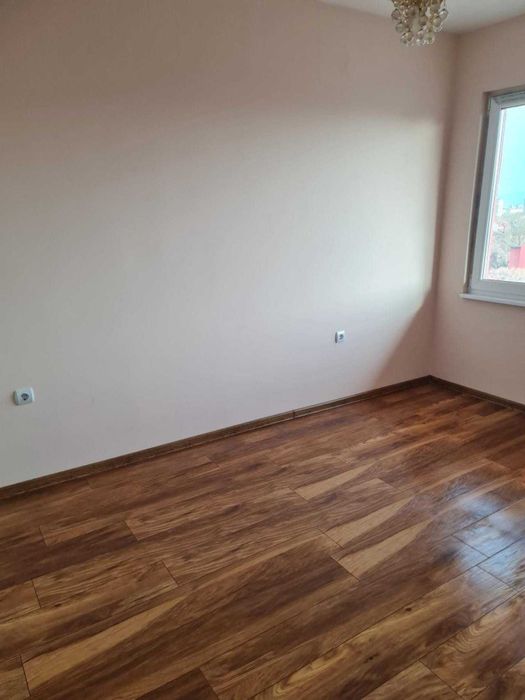 Тристаен апартамент Гагарин