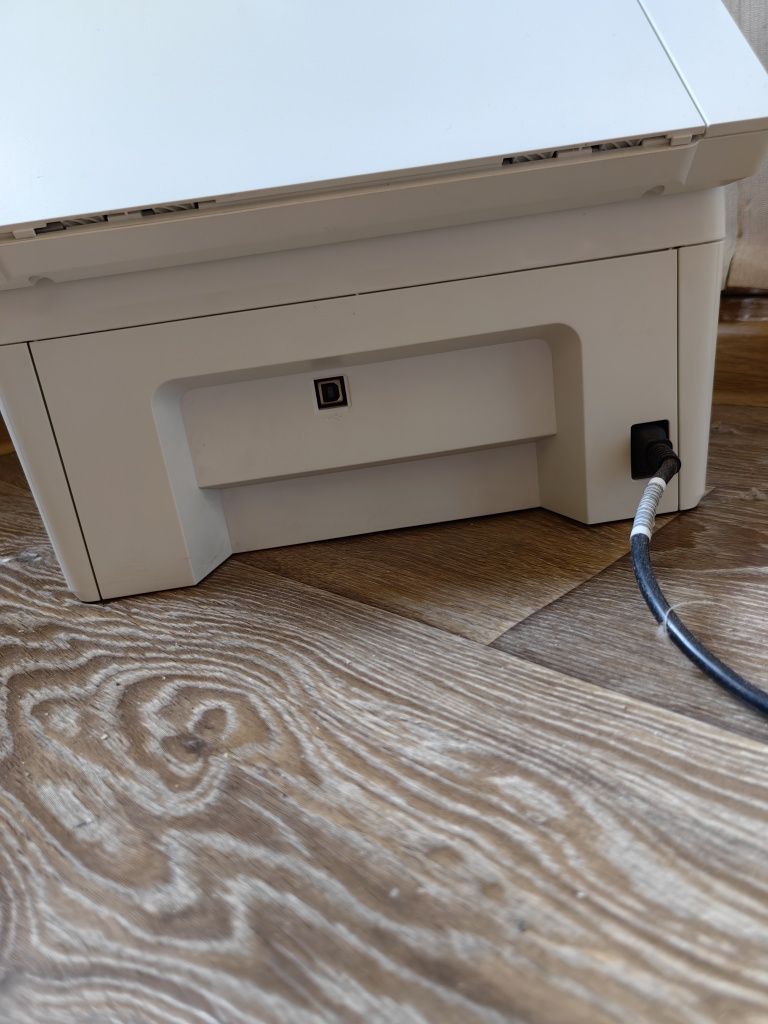 Принтер HP LaserJet MFP M140WE