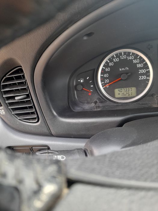 Vând Nissan Almera 1.5 dCi  2006 consum mic acte în regulă
