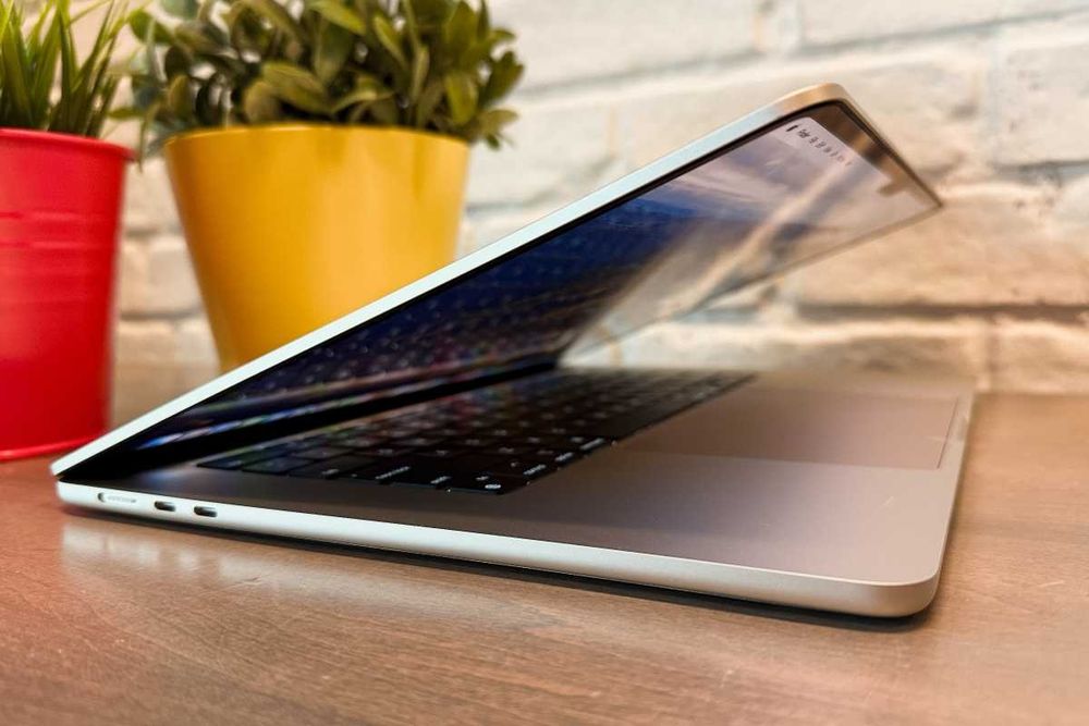 Macbook Air 15 inch - M3, 16GB, 256GB