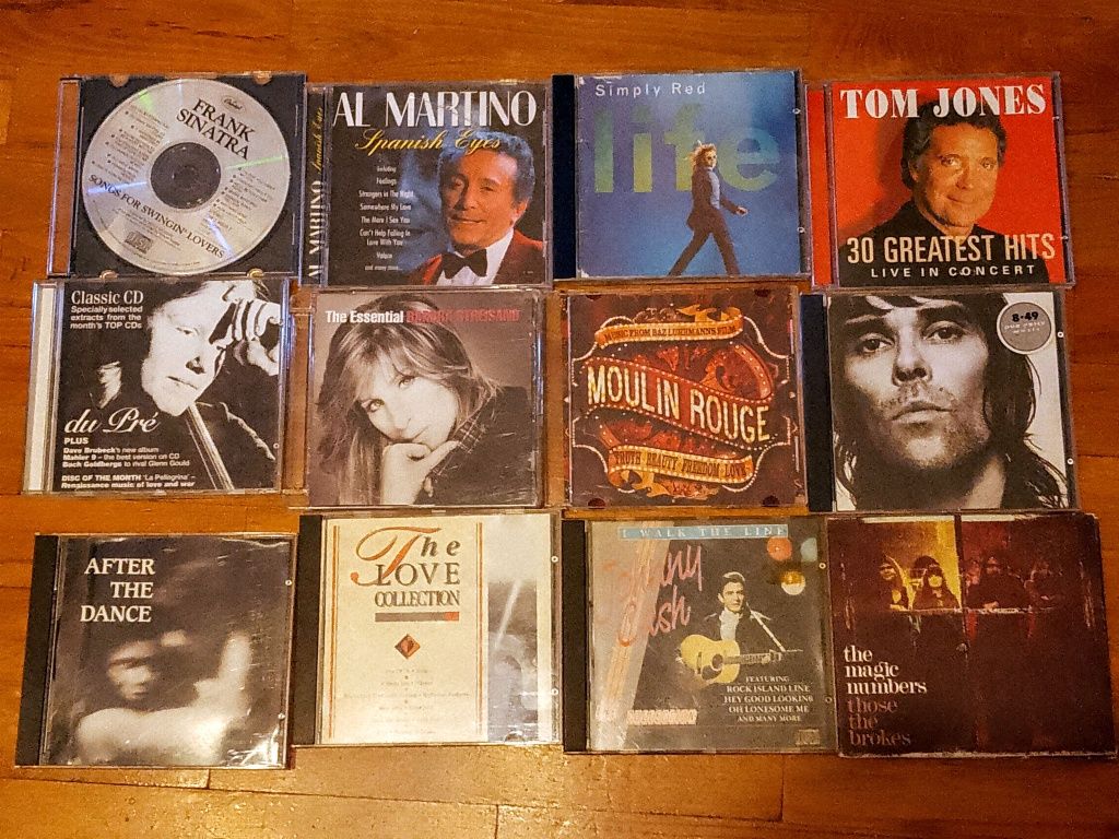 80 броя Оригинални дискове (CD) с английска музика