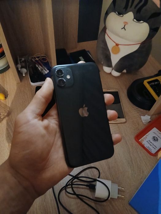 iPhone 11 • 128GB • Black • Face ID • Есть обмен