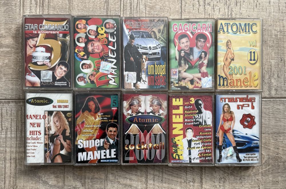 Lot 40 casete cu manele