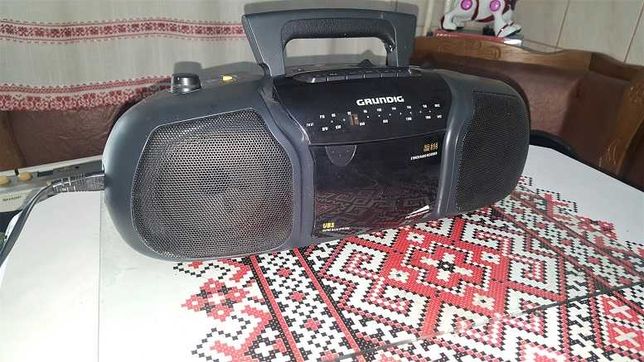Radio casetofon Grundig RR315 (Germania)
