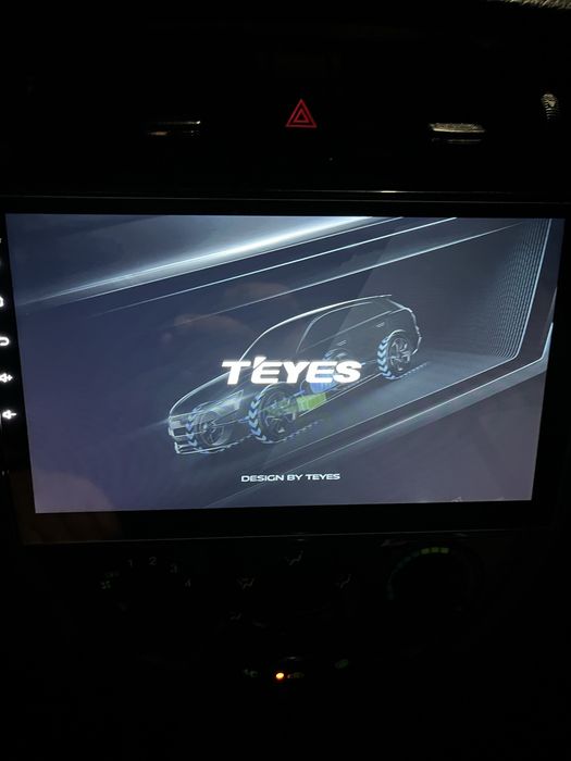 Прдаетса  Манитор TEYES для авто