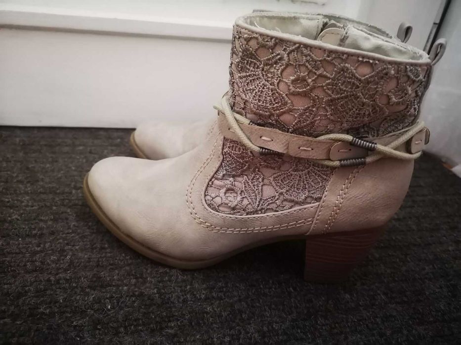 Зимни боти с дантела 36-ти номер