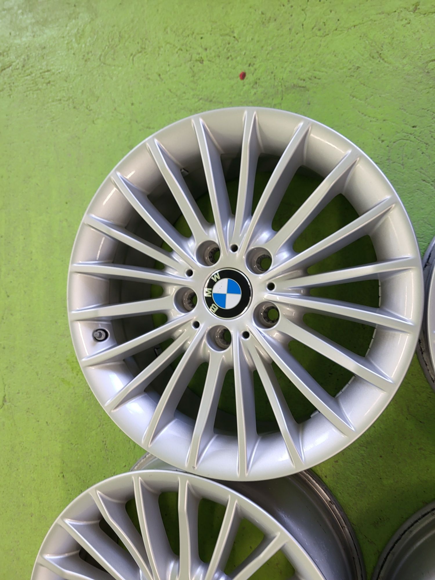 17 5x120 Bmw F30 F31 лети джанти 5х120 бмв датчици
