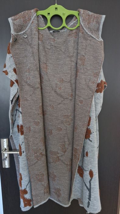 Poncho de dama tricotat