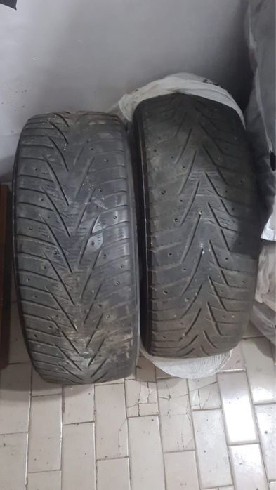 Продам шины 215/55/17