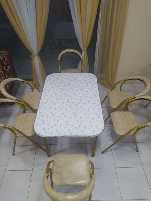 Стол и стулья 6шт стулья