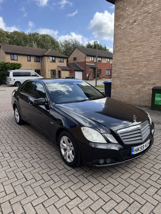 Dezmebrez Mercedes E220 volan dreapta