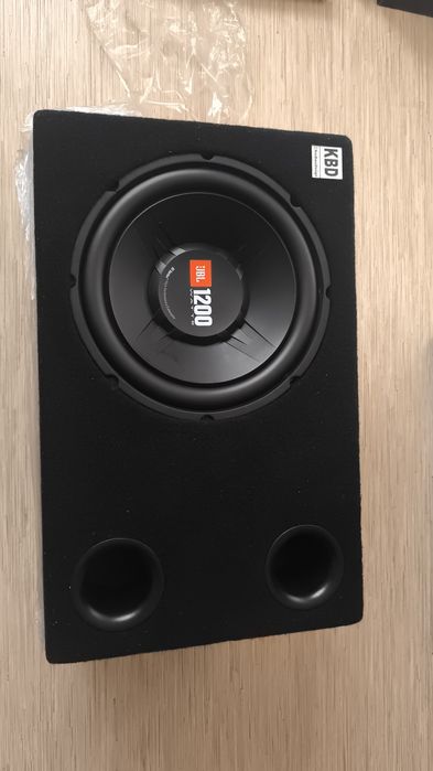 Сабвуфер JBL-1200  новый, не пользовались.