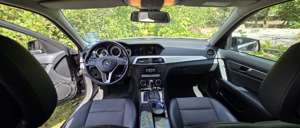 Mercedes w204  2011