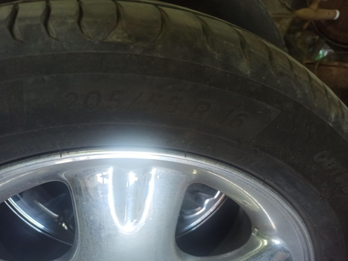 Гуми MICHELIN с джанти Chrysler 4бр