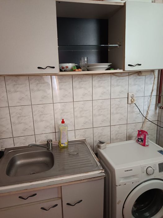 Garsonierā de vânzare