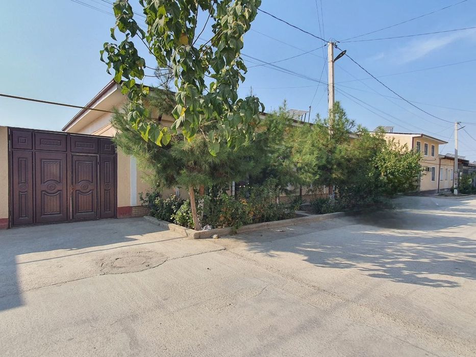 2 су'тик коттедж сотилади