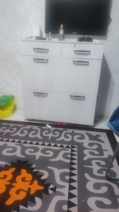 Продам шкаф белого цвета