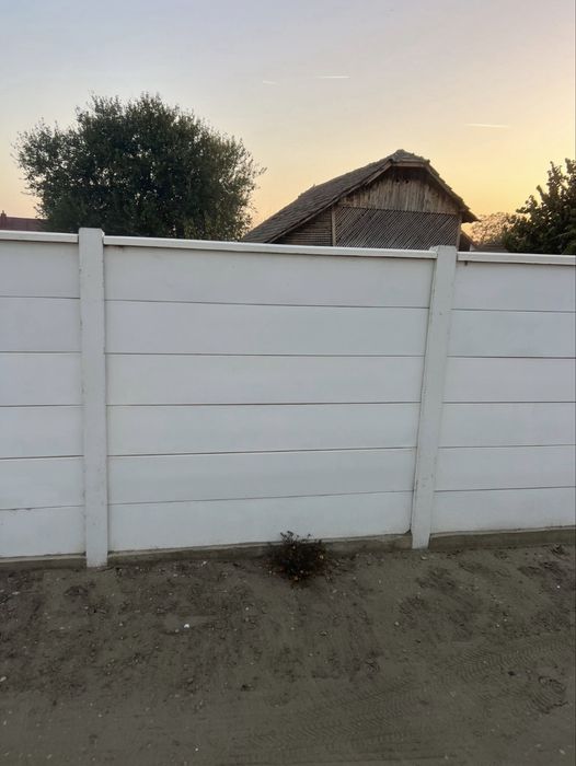 Gard din beton fara model si porti