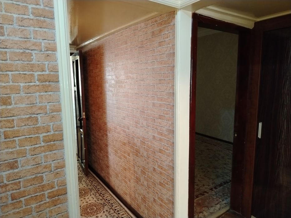 Навоий шахар Янги бозор қаршисидаги домлардан квартира сотилади