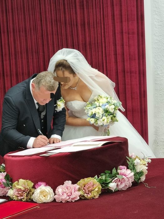 Rochie de mireasa tip printesa cu corset