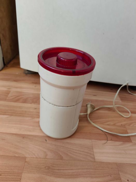 продаю мясорубку советскую недорого бу