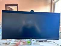 Монитор Dell 34'' P3424WEB с гаранция до октомври 2026