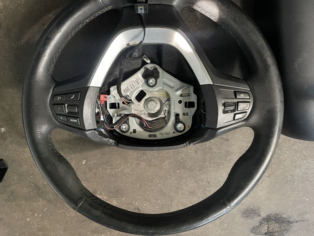Волан с подгрев БМВ Х3/ Х4, Ф25 (volan bmw f25)