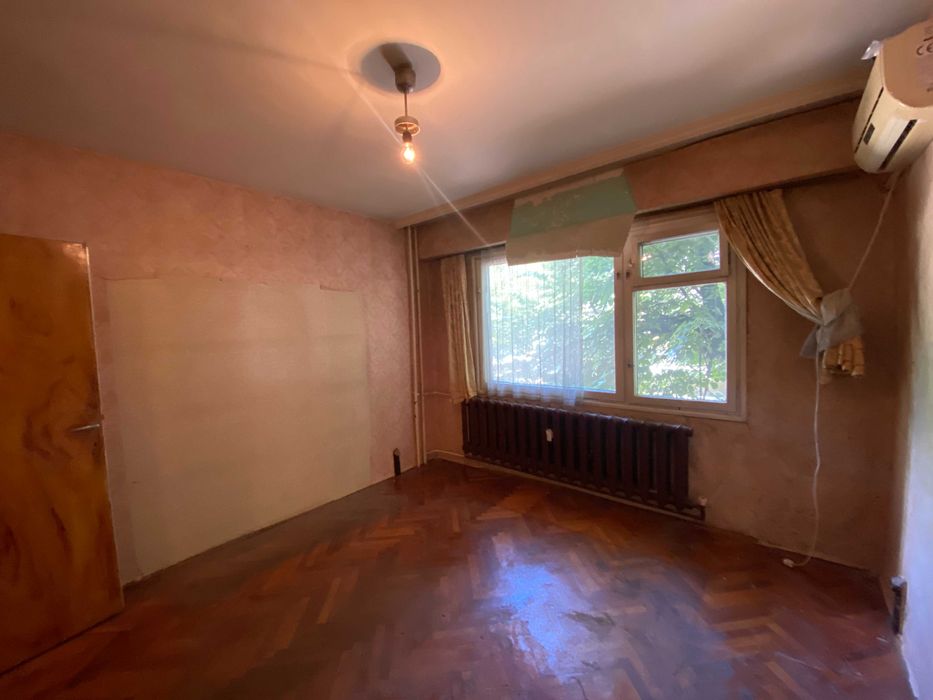 Продава се Тристаен апартамент в Русе, Възраждане - 80 кв.м за 1563 €/кв.м - Снимка #2