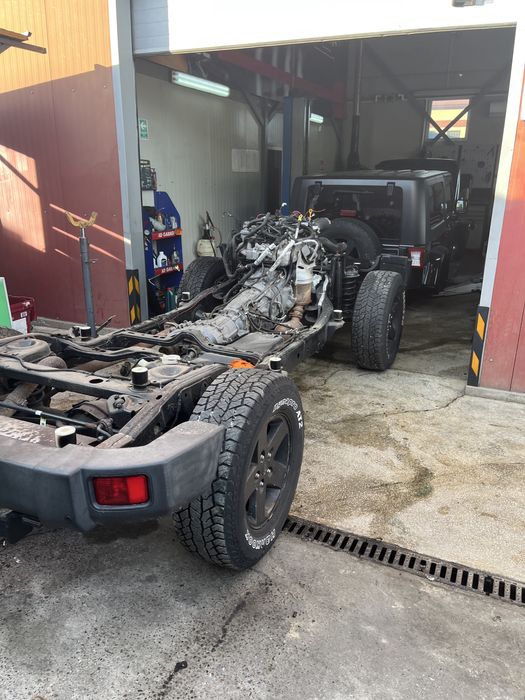 Motor complet + Cutie de viteze automata Jeep Wrangler JK