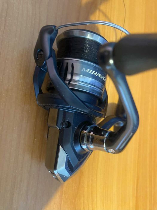 Mulineta spinning Shimano Miravel 2500