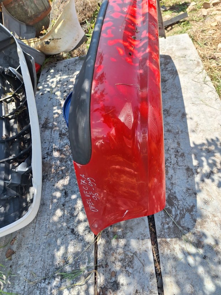 Задна броня за opel vectra 95-99г.