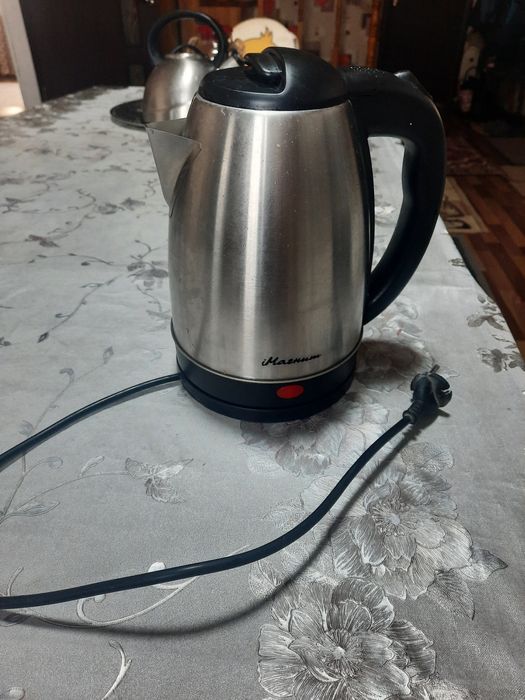 Продам электрочайник