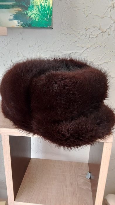 Продам зимнюю шапку