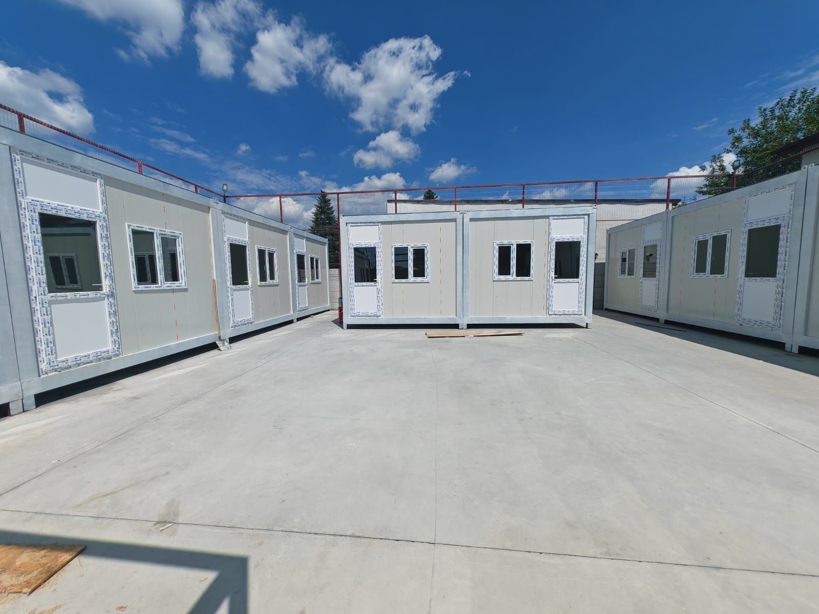 Producător Containere modulare tip vitrină Birouri container cafenea