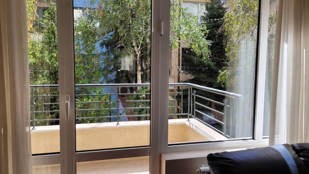 Дава се под наем Четиристаен апартамент в Пловдив, Център - 150 кв.м за 860 € - Снимка #12