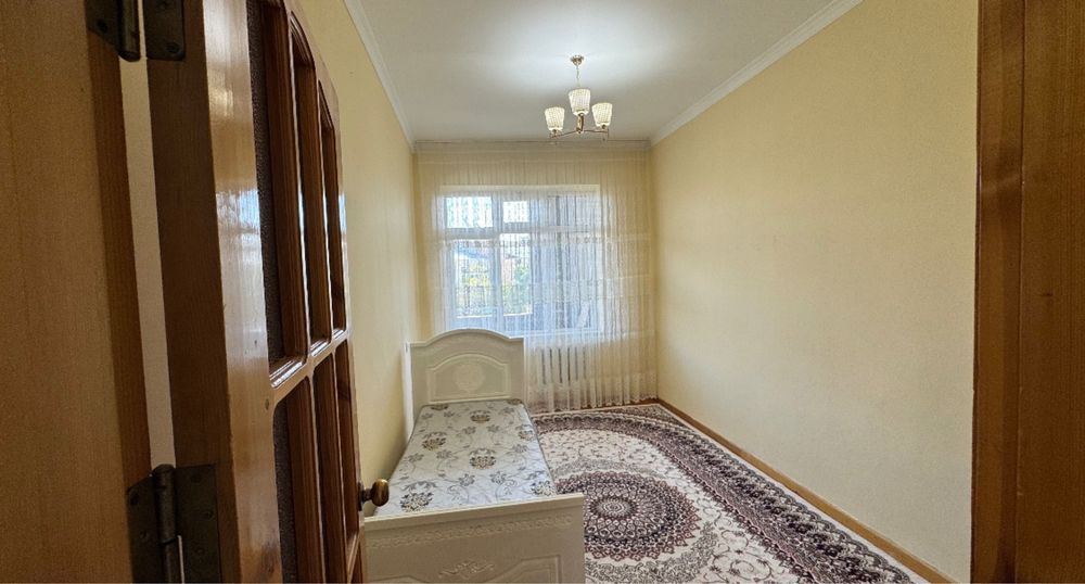 Продается 4х комнатная кв. 4й этаж. 114м2. Бульвар.