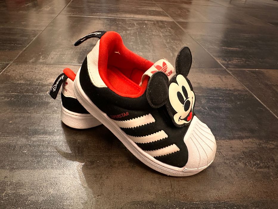 Adidas Disney marime 23