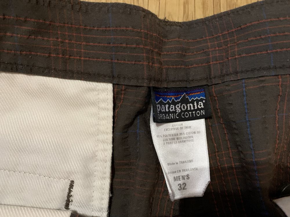 Pantaloni scurti Patagonia marimea 32