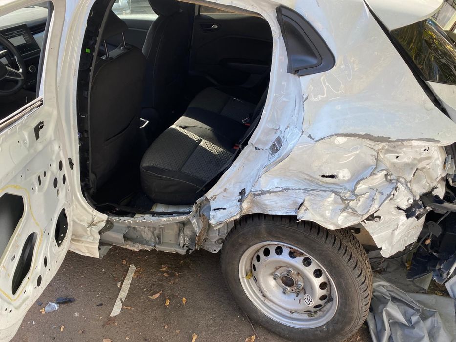 Renault Clio  5 Automat An 2023 - Avariat