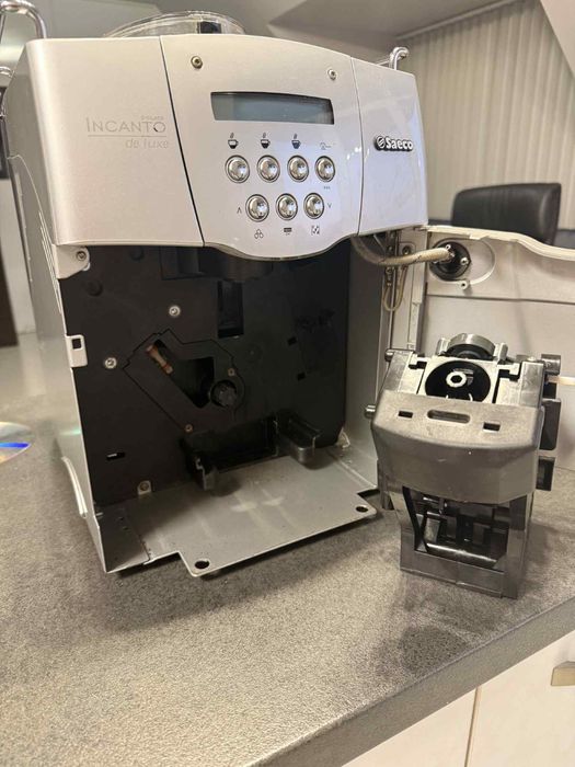 Saeco Incanto Кафемашина