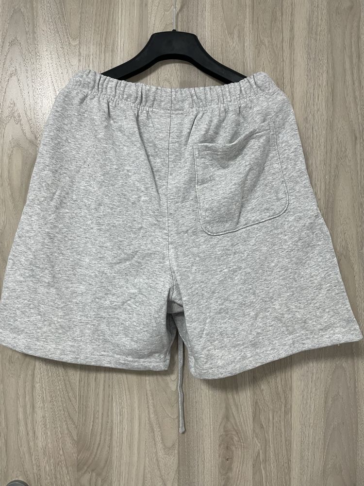 Pantaloni Scurti Essentials