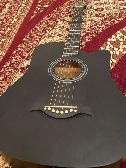 гитара новый жетісайда тур даусы әдіме шығады