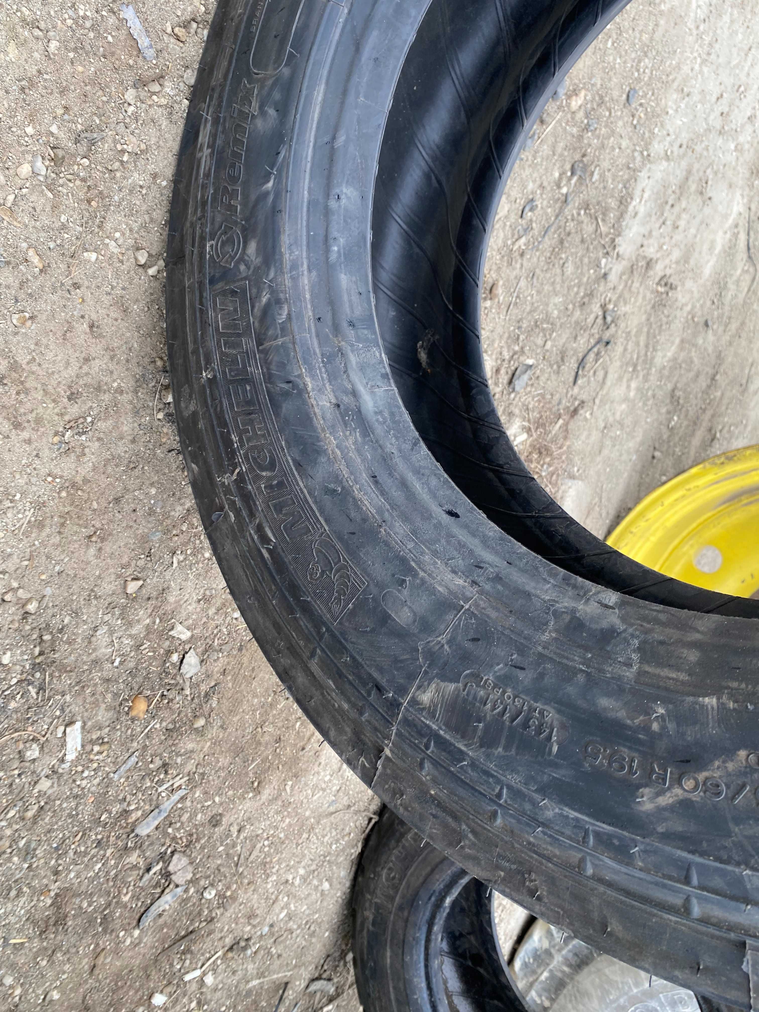 Anvelope 255.60 R19,5 Michelin