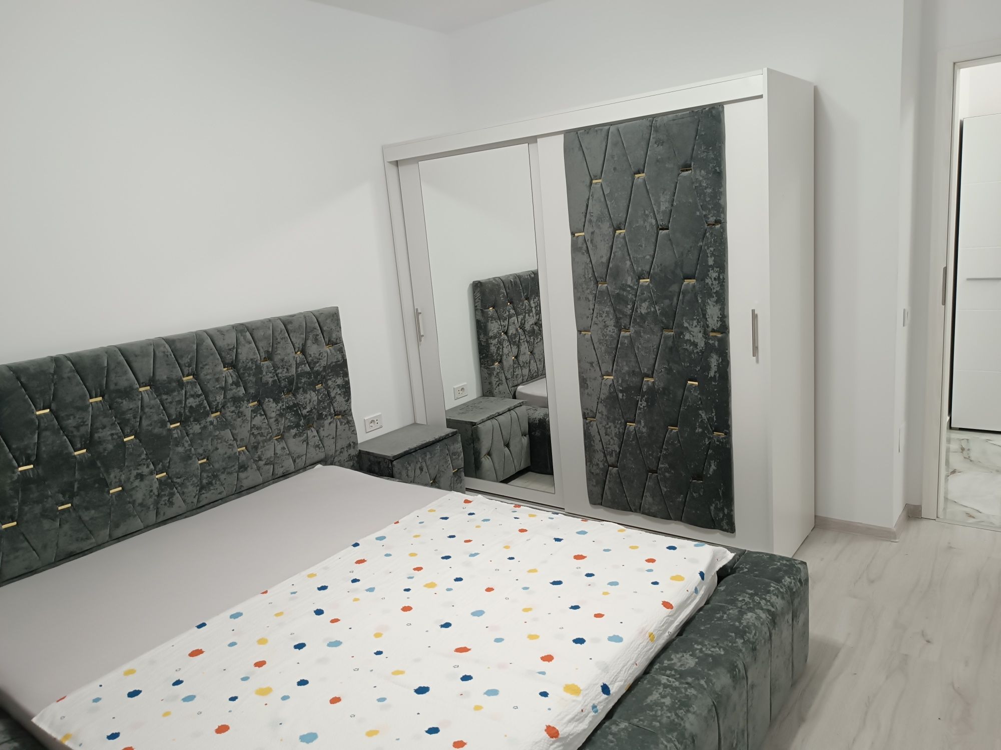 Ap 2 camere Grand Kristal mobilat,utilat cu parcare, prima inchiriere