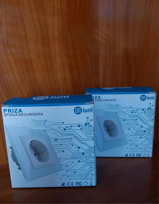 Priza cu rama de sticla securizata